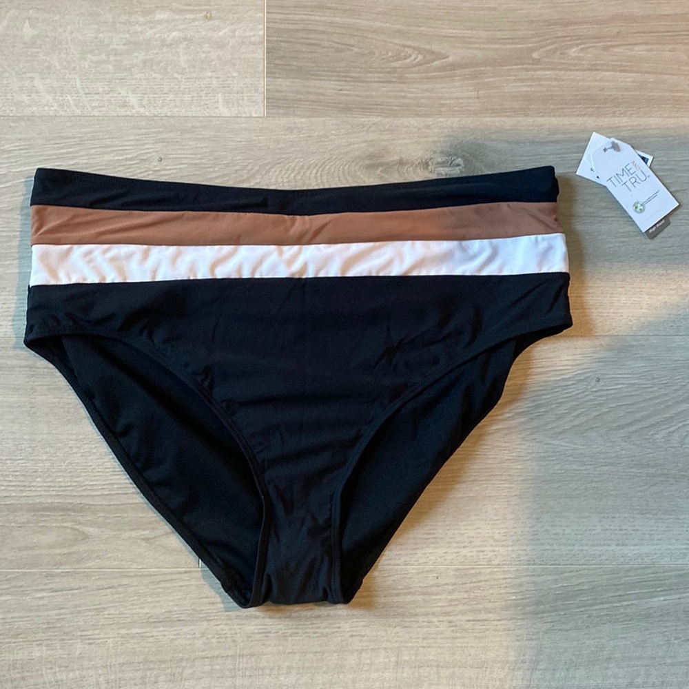 Black high waited bikini bottoms